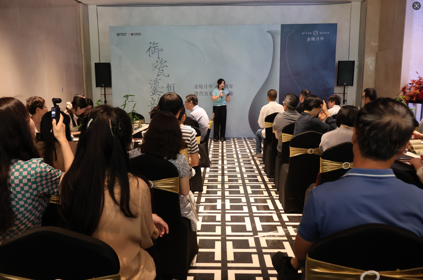 1751851198875034.png 网站图.png